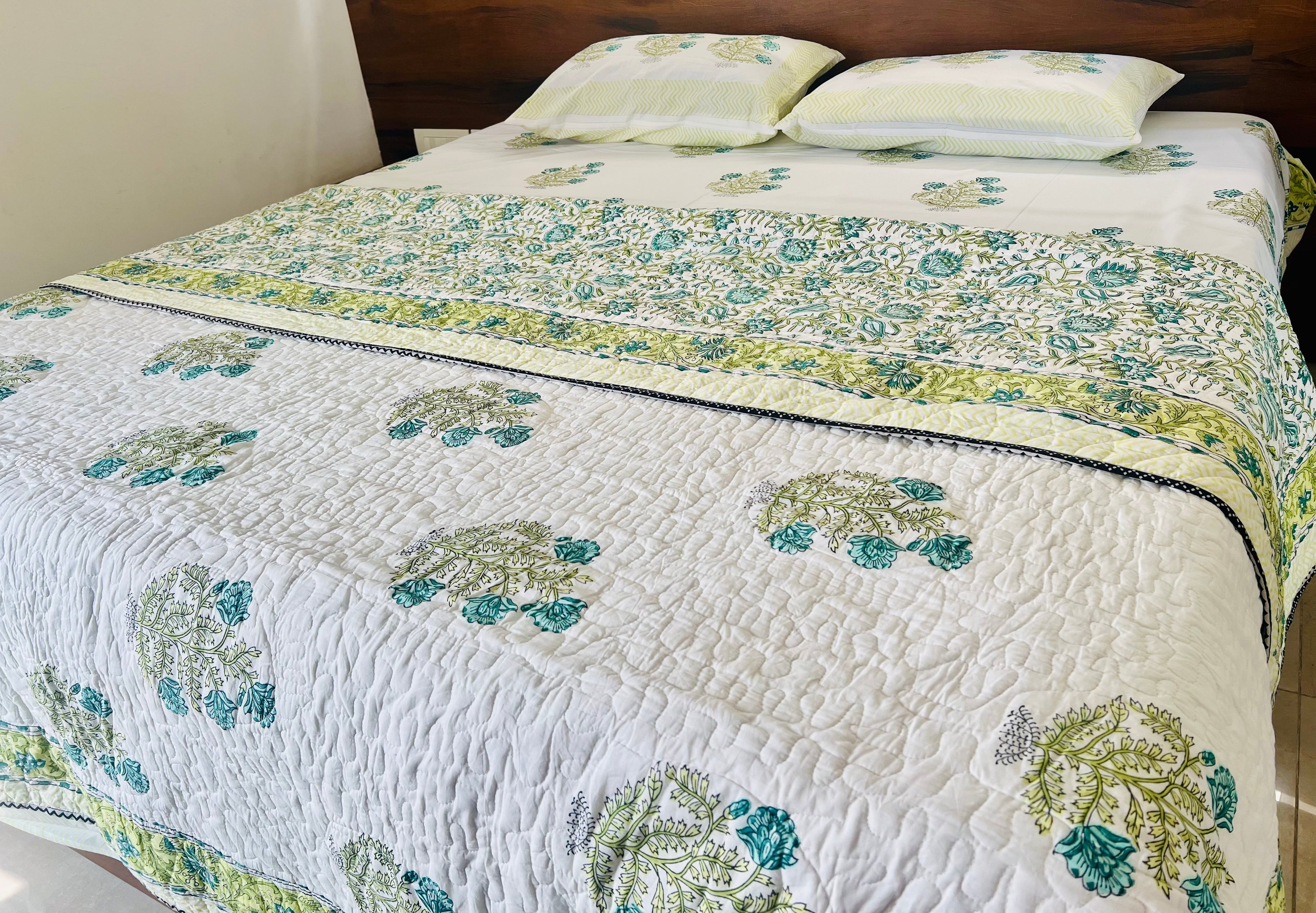 Bedding sets