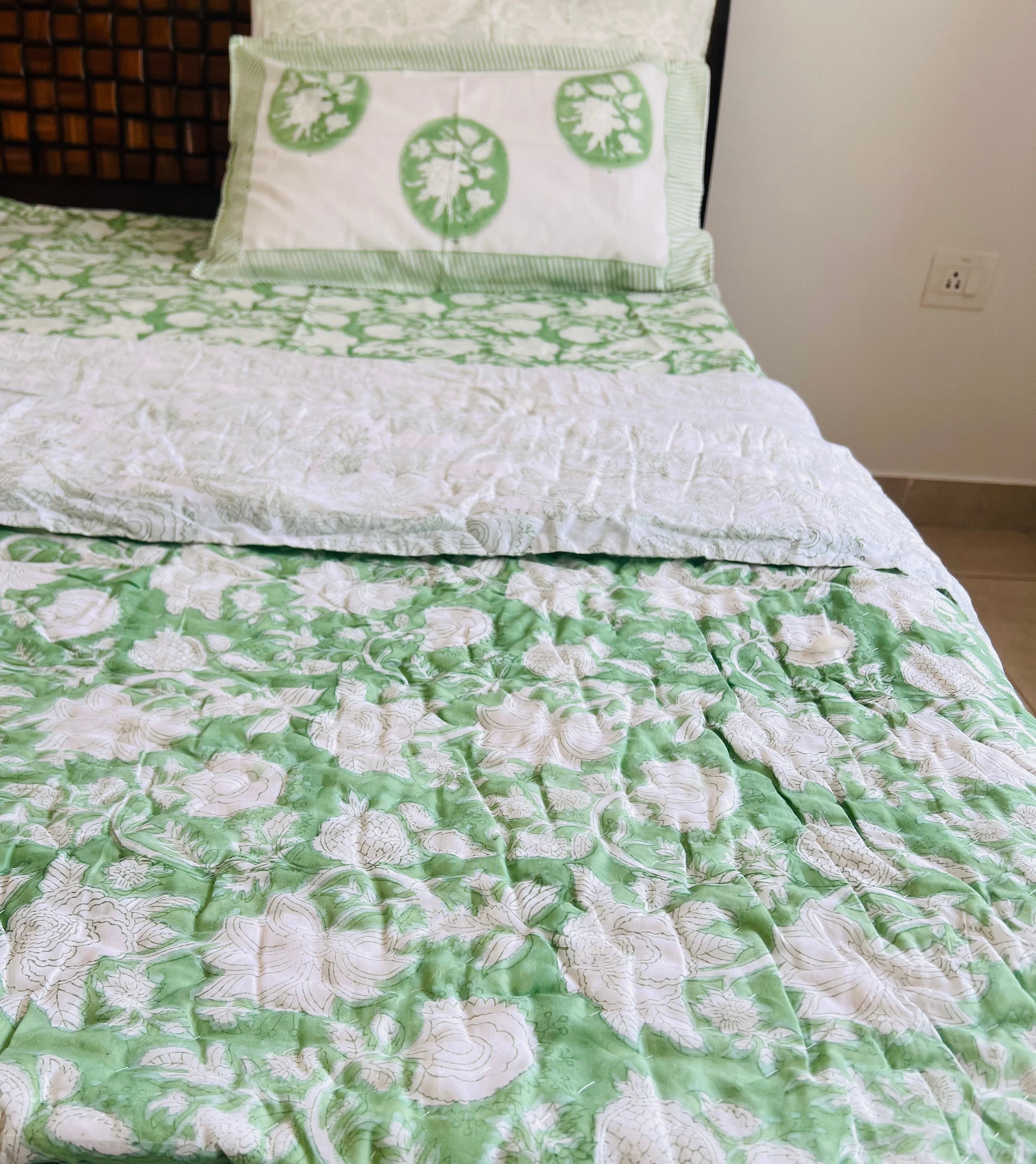 Mulmul Quilt (Rajai) & Cotton Bedsheet Set in Handblock Print